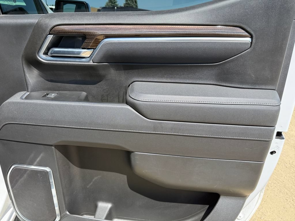 Used 2025 Chevrolet Silverado 1500 LT w/ Work Truck Package AWD/4WD image 36