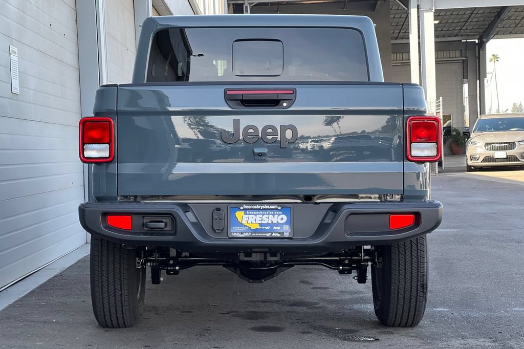 New 2026 Jeep Gladiator Sport AWD/4WD image 5