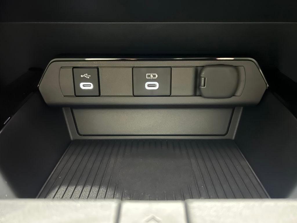 New 2026 Toyota Prius XLE image 28