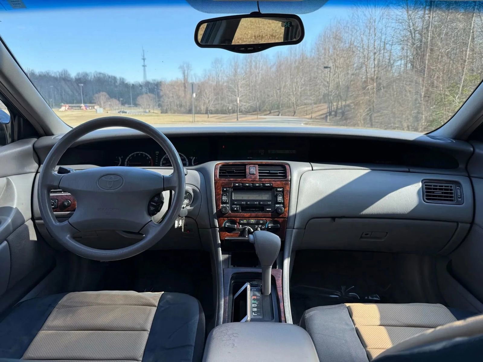 Used 2001 Toyota Avalon XL FWD image 25