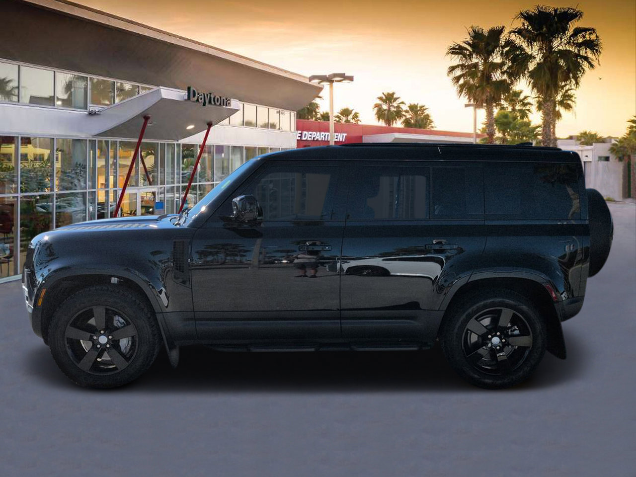 Used 2025 Land Rover Defender 110 S image 5