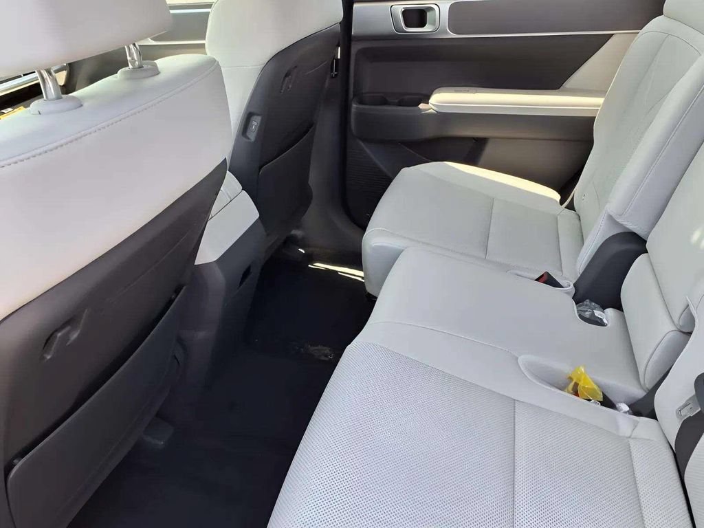 New 2026 Hyundai Santa Fe SEL FWD image 13