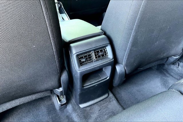 Used 2025 Honda CR-V LX image 10