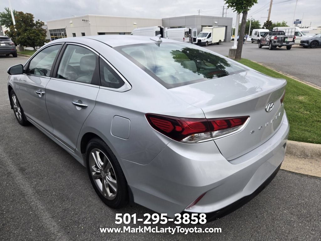 Used 2019 Hyundai Sonata SEL w/ Tech Package 02 FWD image 4