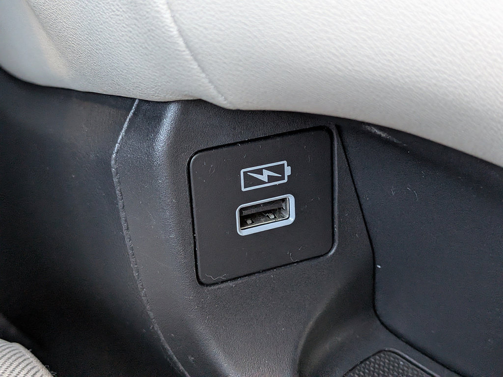Used 2023 Honda HR-V LX image 48