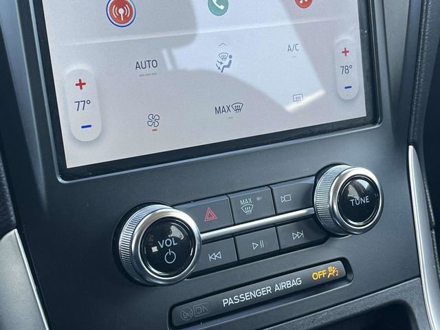 Used 2024 Ford Edge SE image 30