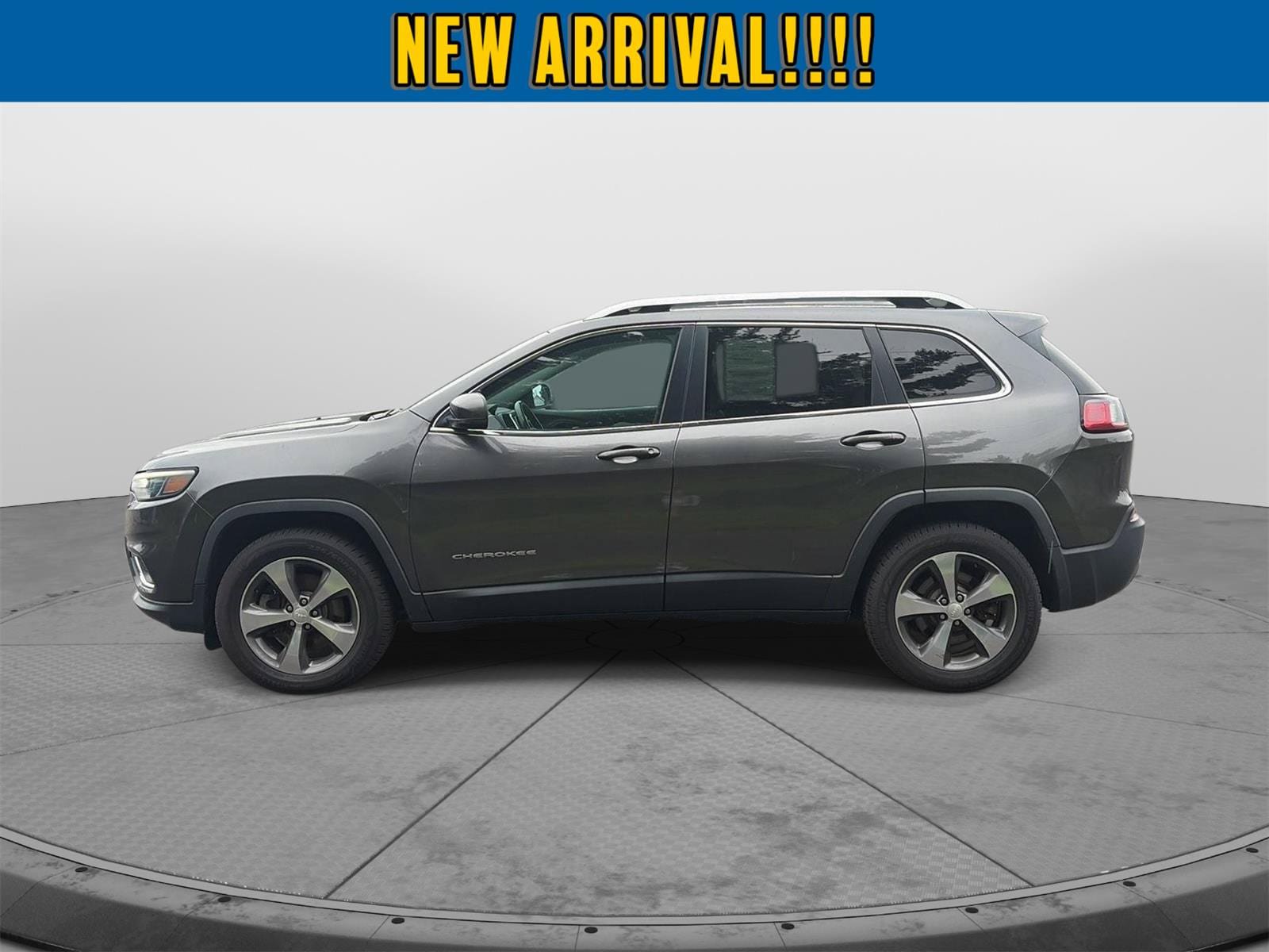 Used 2019 Jeep Cherokee Limited AWD/4WD image 4