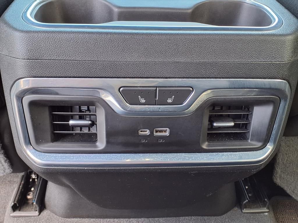 Used 2022 Chevrolet Silverado 1500 High Country image 16