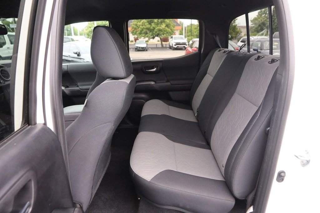 Used 2021 Toyota Tacoma TRD Off-Road AWD/4WD image 9