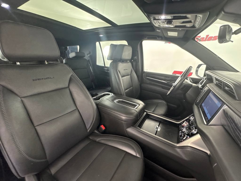 Used 2021 GMC Yukon Denali w/ Denali Premium Package RWD image 40