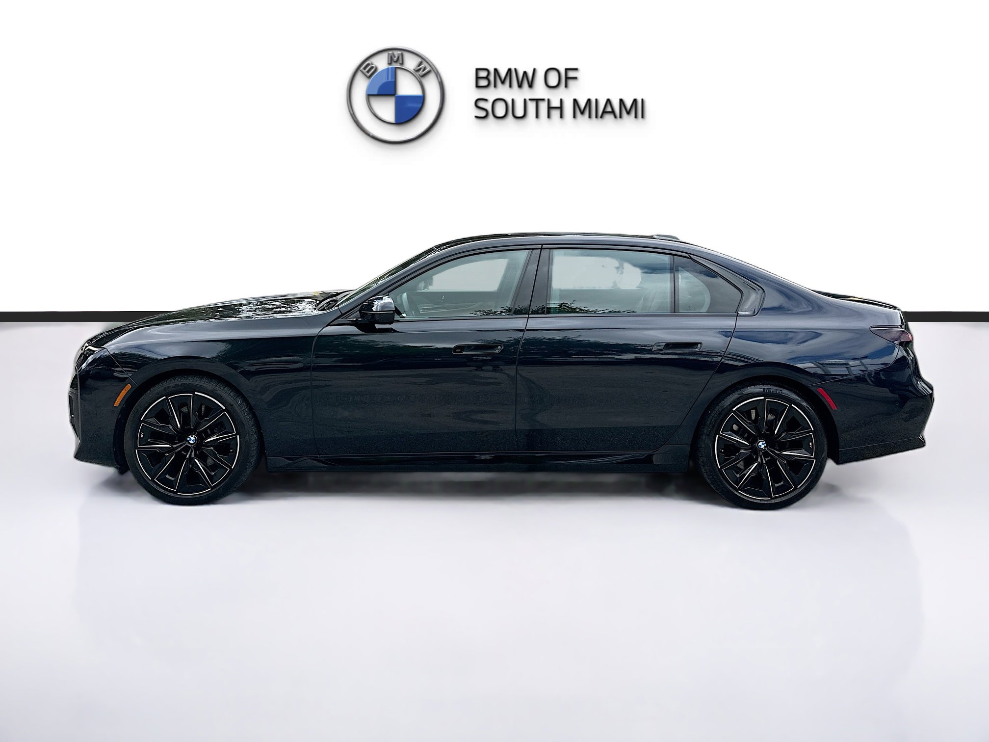 Certified 2023 BMW 740i 740i image 4