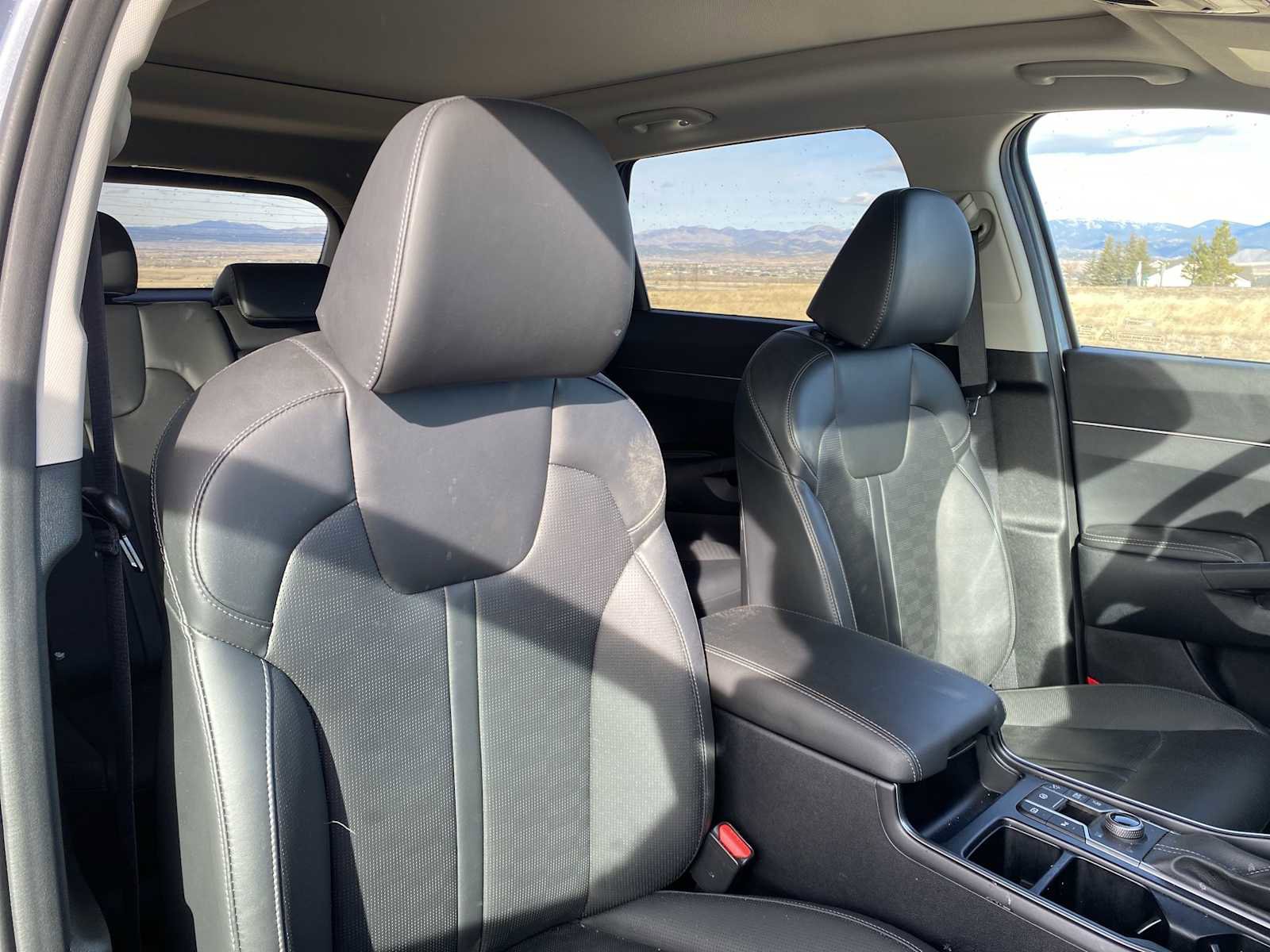 Used 2024 Kia Sorento S w/ Panoramic Sunroof Package image 18