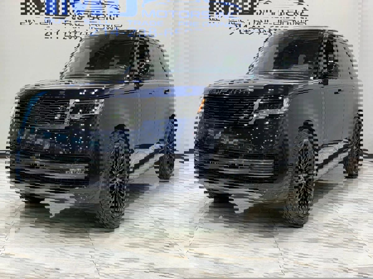 Used 2023 Land Rover Range Rover SE image 2
