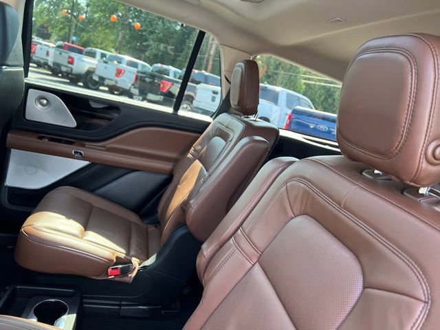 Used 2020 Lincoln Aviator Reserve w/ Equipment Group 201A image 35