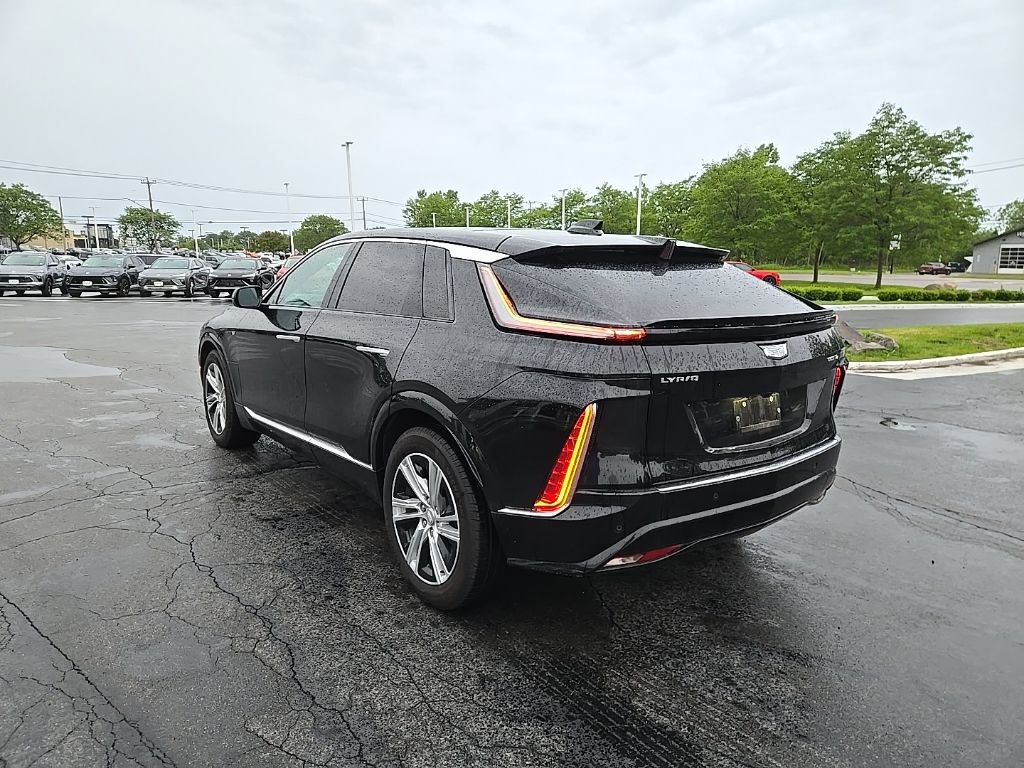 Used 2024 Cadillac Lyriq Tech w/ LPO, Floor Liner Package AWD/4WD image 4