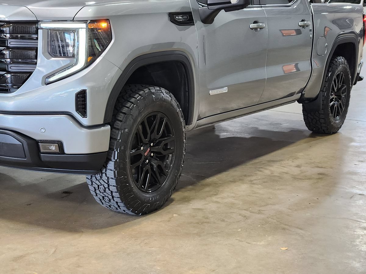Used 2025 GMC Sierra 1500 Elevation w/ Elevation Premium Package AWD/4WD image 17