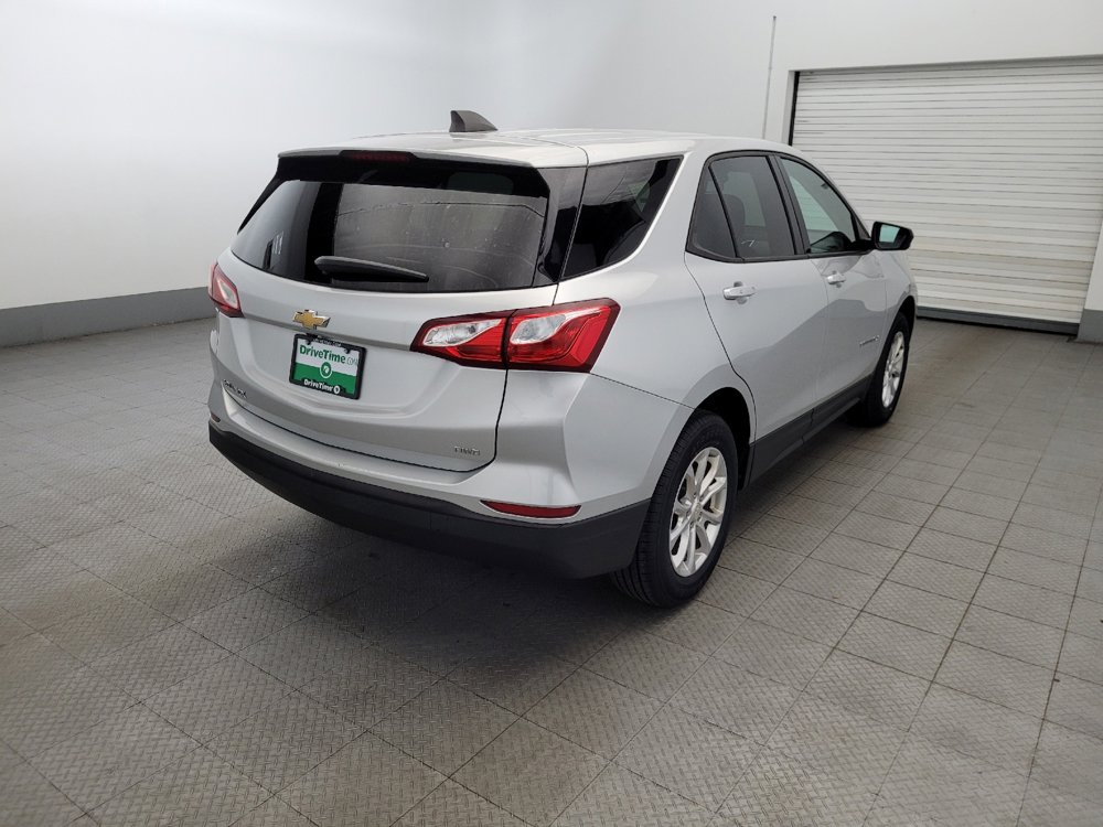 Used 2019 Chevrolet Equinox LS w/ LS Convenience Package image 9