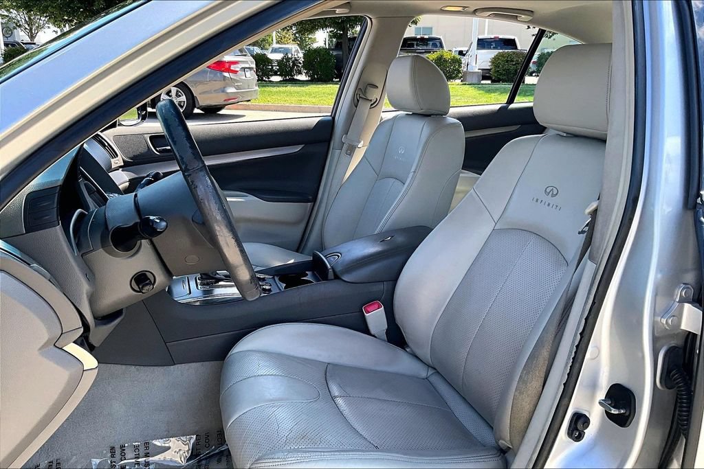 Used 2011 INFINITI G37 x Sedan w/ Premium Pkg AWD/4WD image 12