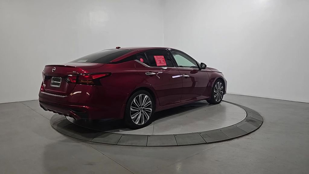 Used 2023 Nissan Altima 2.5 SL FWD image 5