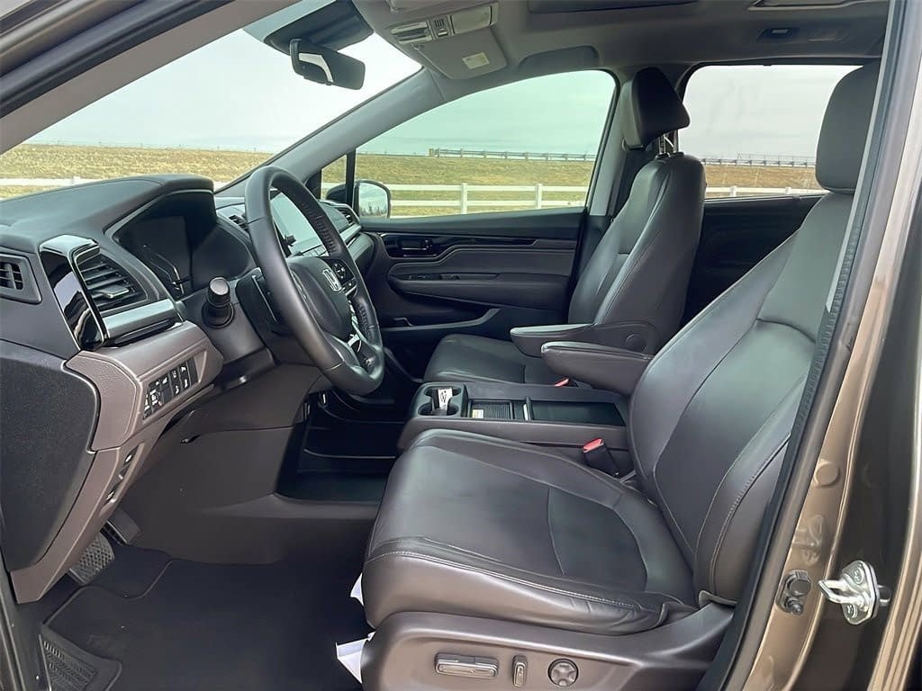 Used 2018 Honda Odyssey Elite image 17