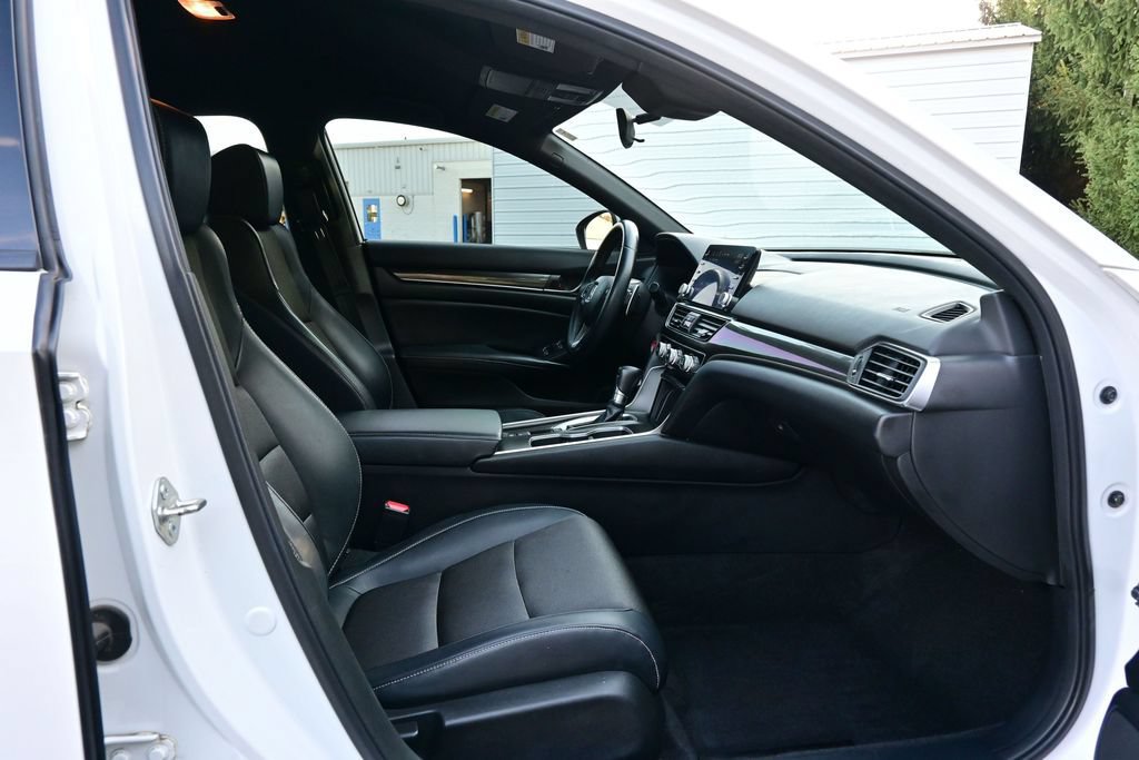 Used 2018 Honda Accord Sport image 21