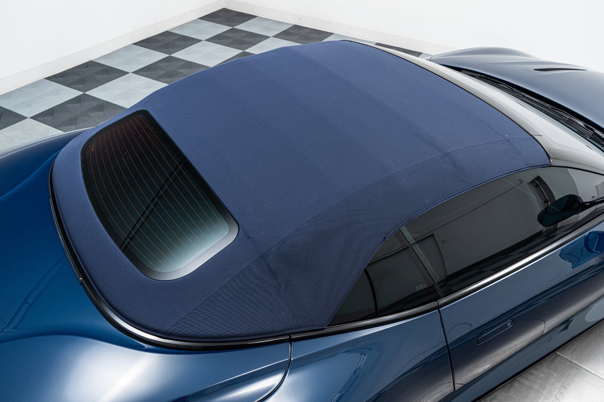 Used 2024 Aston Martin DB12 Volante -Carbon Fiber Bucket S image 40