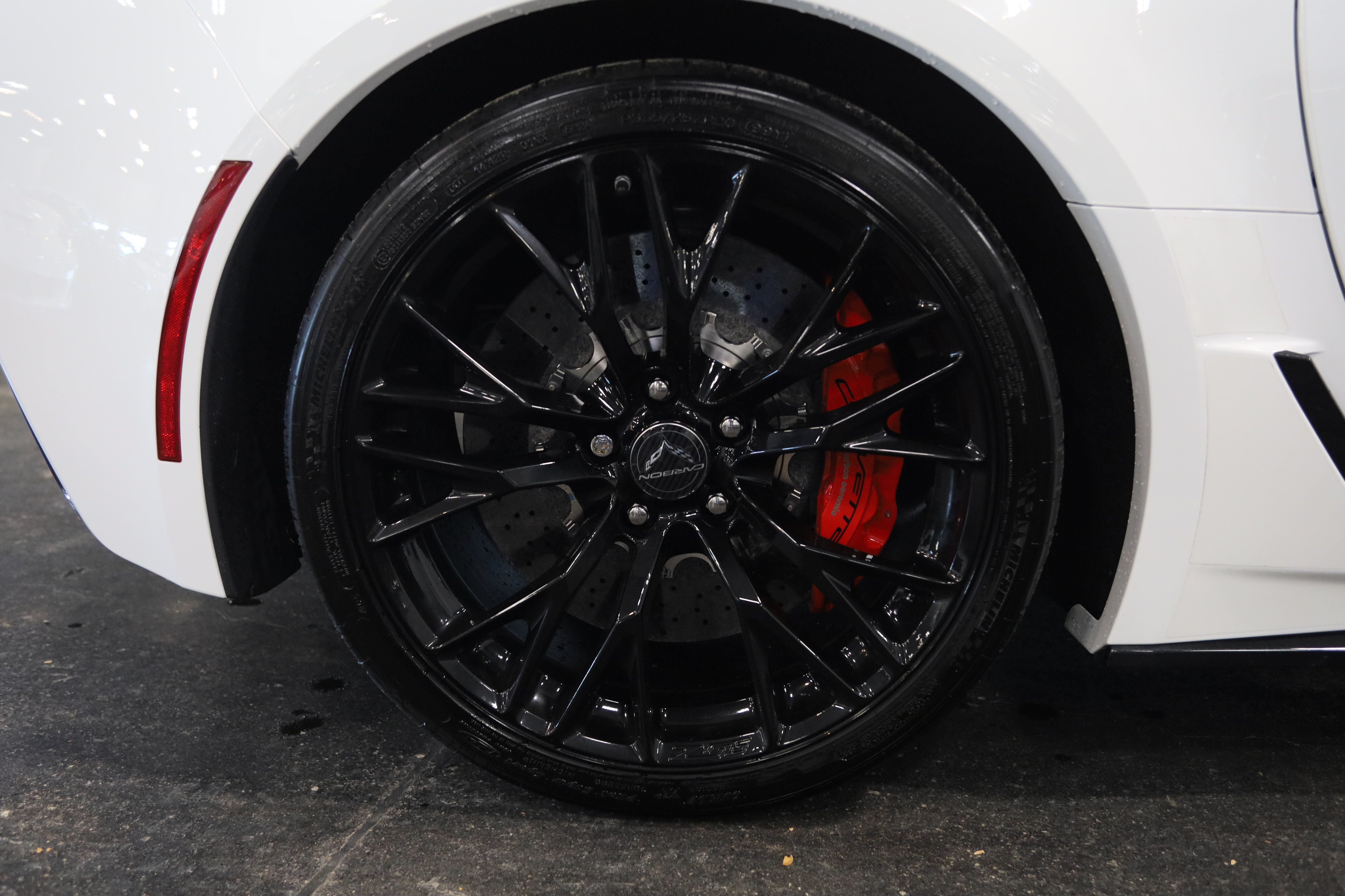 Used 2016 Chevrolet Corvette Z06 w/ 3LZ Preferred Equipment Group RWD image 14