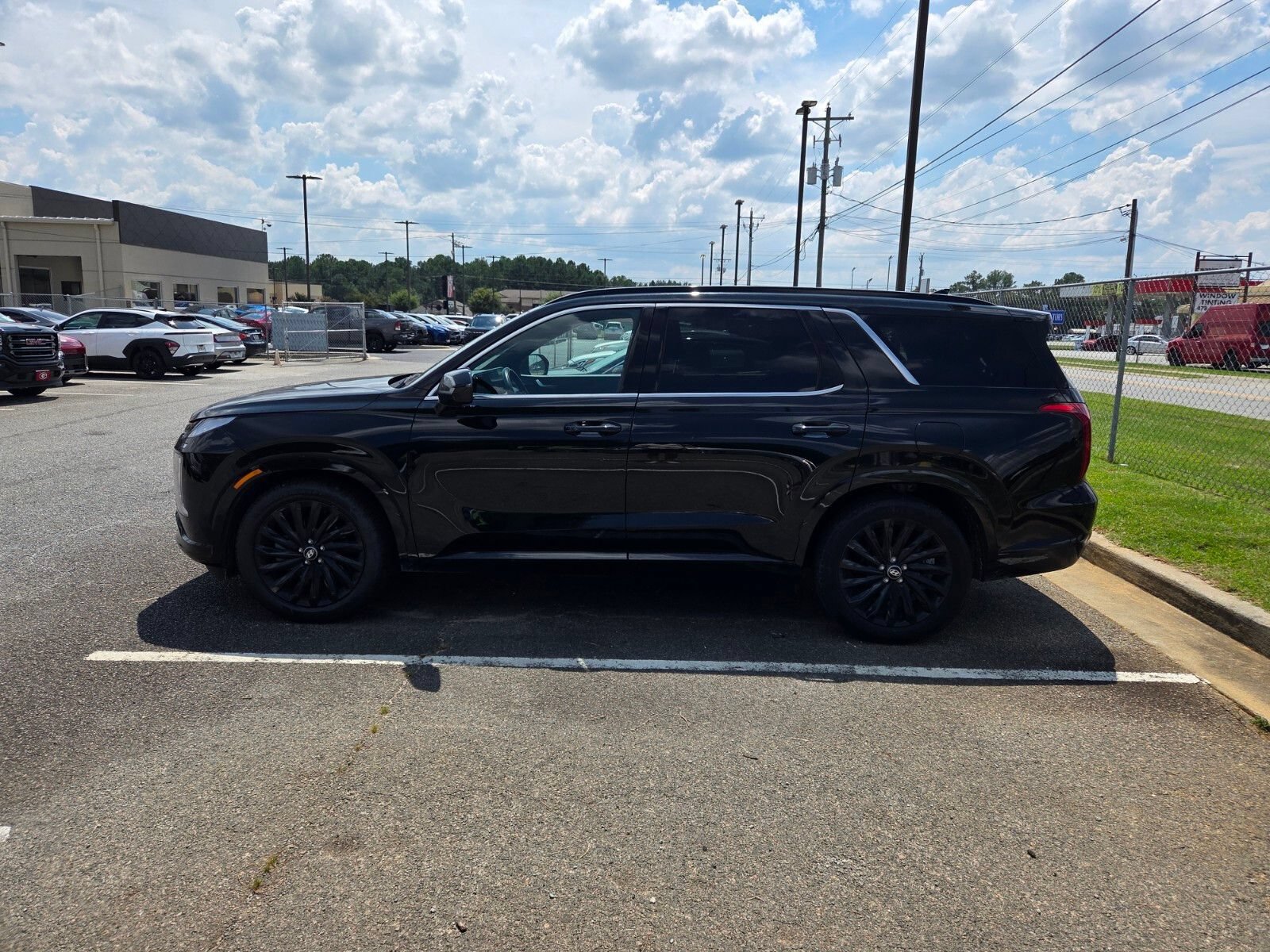 Used 2024 Hyundai Palisade Calligraphy AWD/4WD image 4