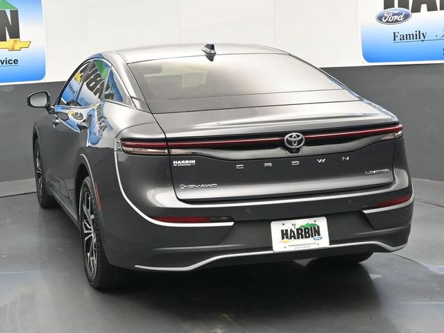 Used 2024 Toyota Crown AWD/4WD image 4