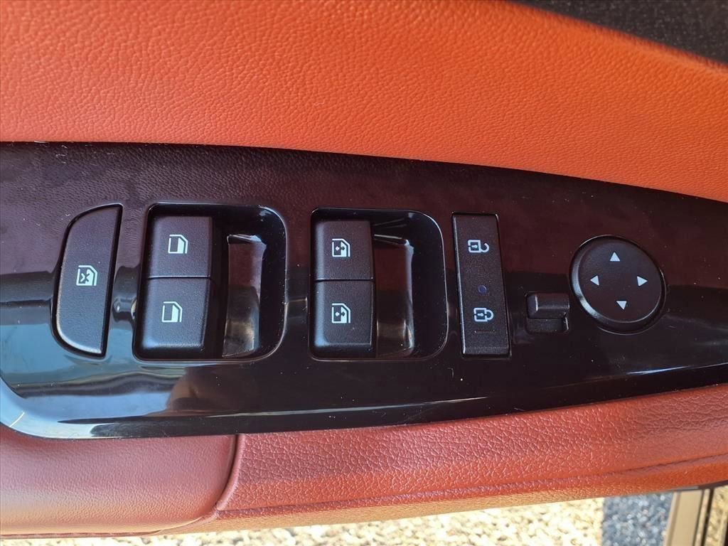 Used 2024 Kia Sportage SX image 12