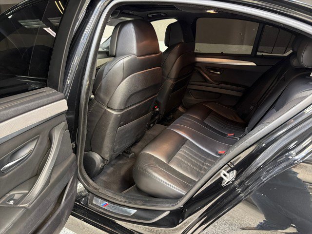 Used 2015 BMW M5 image 35