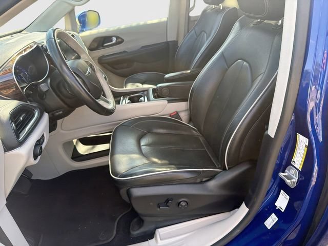 Used 2021 Chrysler Pacifica Limited AWD/4WD image 20
