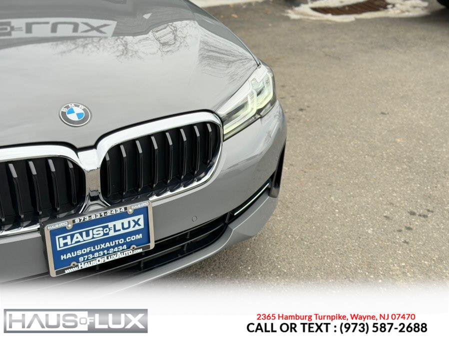 Used 2022 BMW 530i xDrive w/ Premium Package AWD/4WD image 9