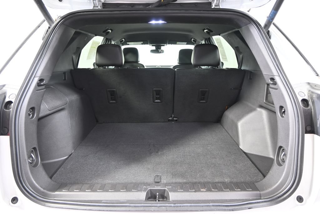 Used 2024 Chevrolet Equinox RS AWD/4WD image 16
