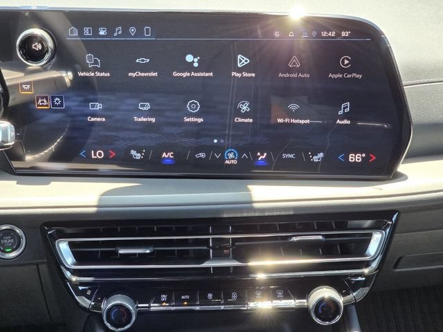 New 2026 Chevrolet Traverse LT w/ Driver Confidence Package AWD/4WD image 10