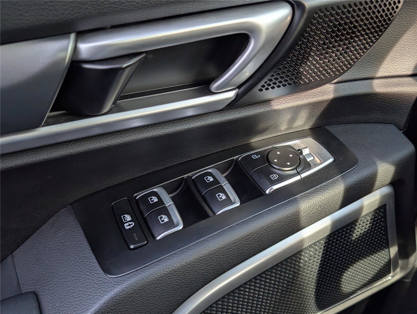 Used 2022 Kia Telluride S image 19