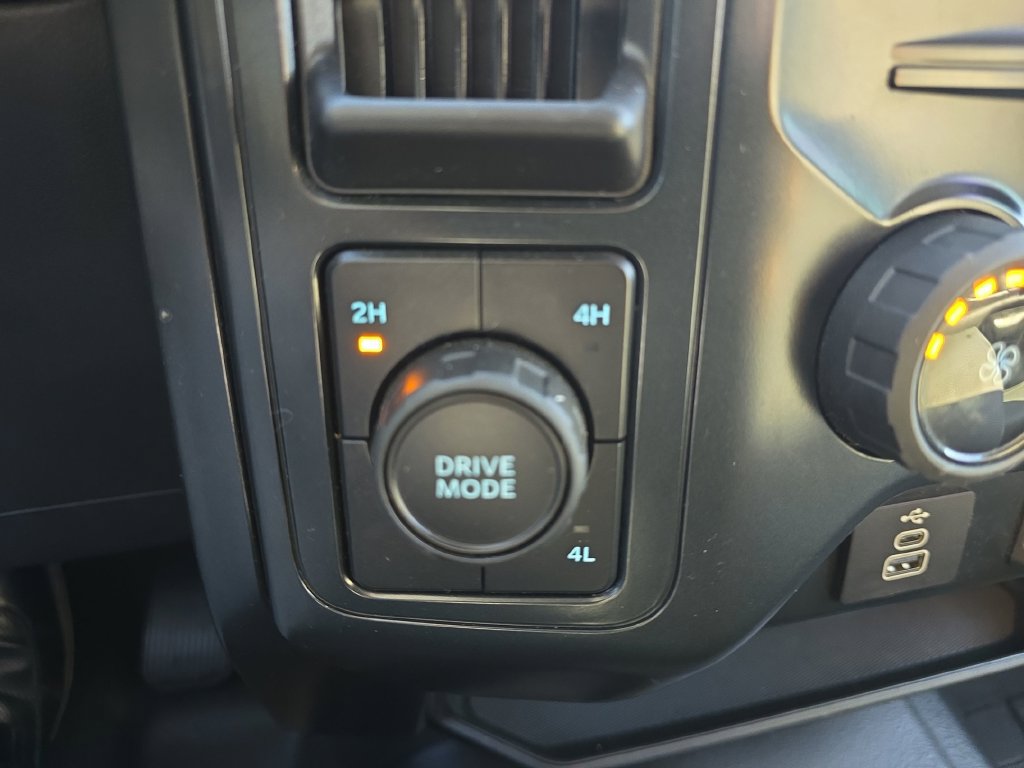 Used 2025 Ford F150 XL w/ Equipment Group 103A High AWD/4WD image 33