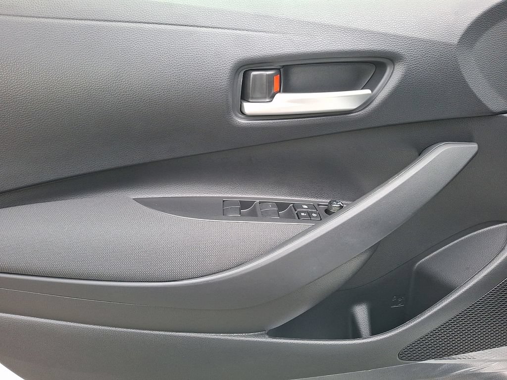 Used 2026 Toyota Corolla SE FWD image 9