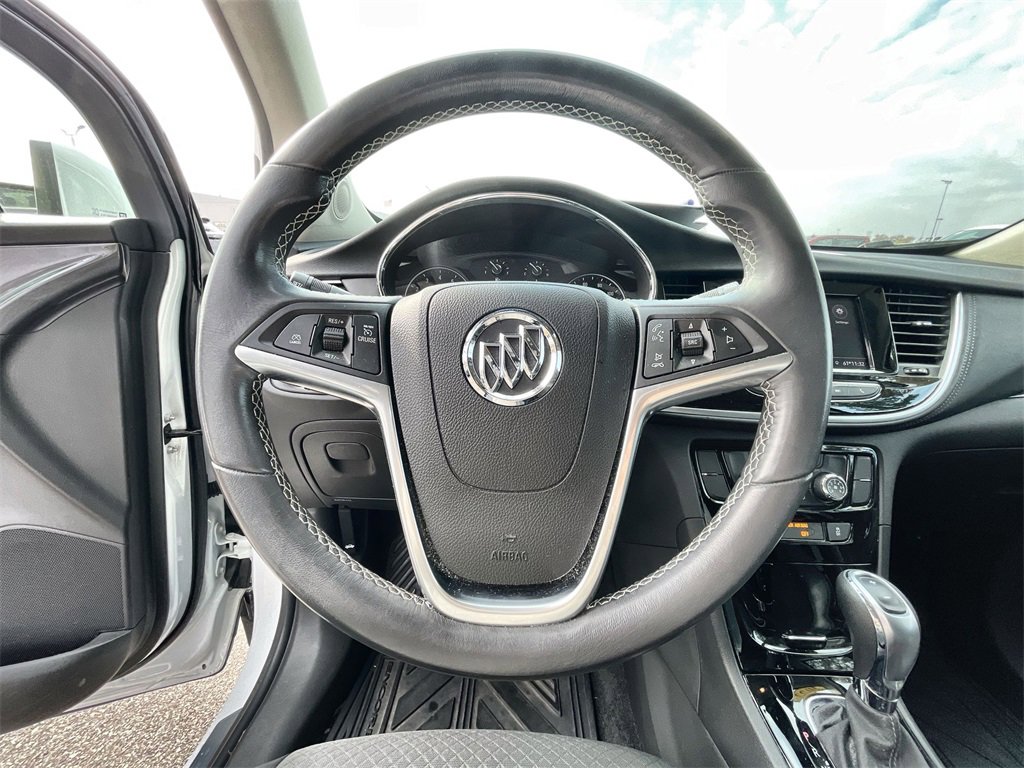 Used 2022 Buick Encore Preferred w/ Safety Package image 11