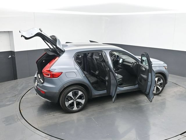 Used 2023 Volvo XC40 B4 Ultimate FWD image 43