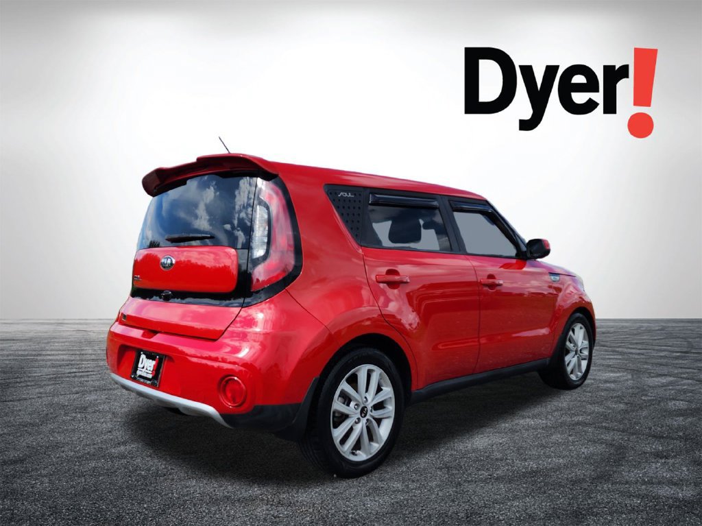 Used 2017 Kia Soul + FWD image 4