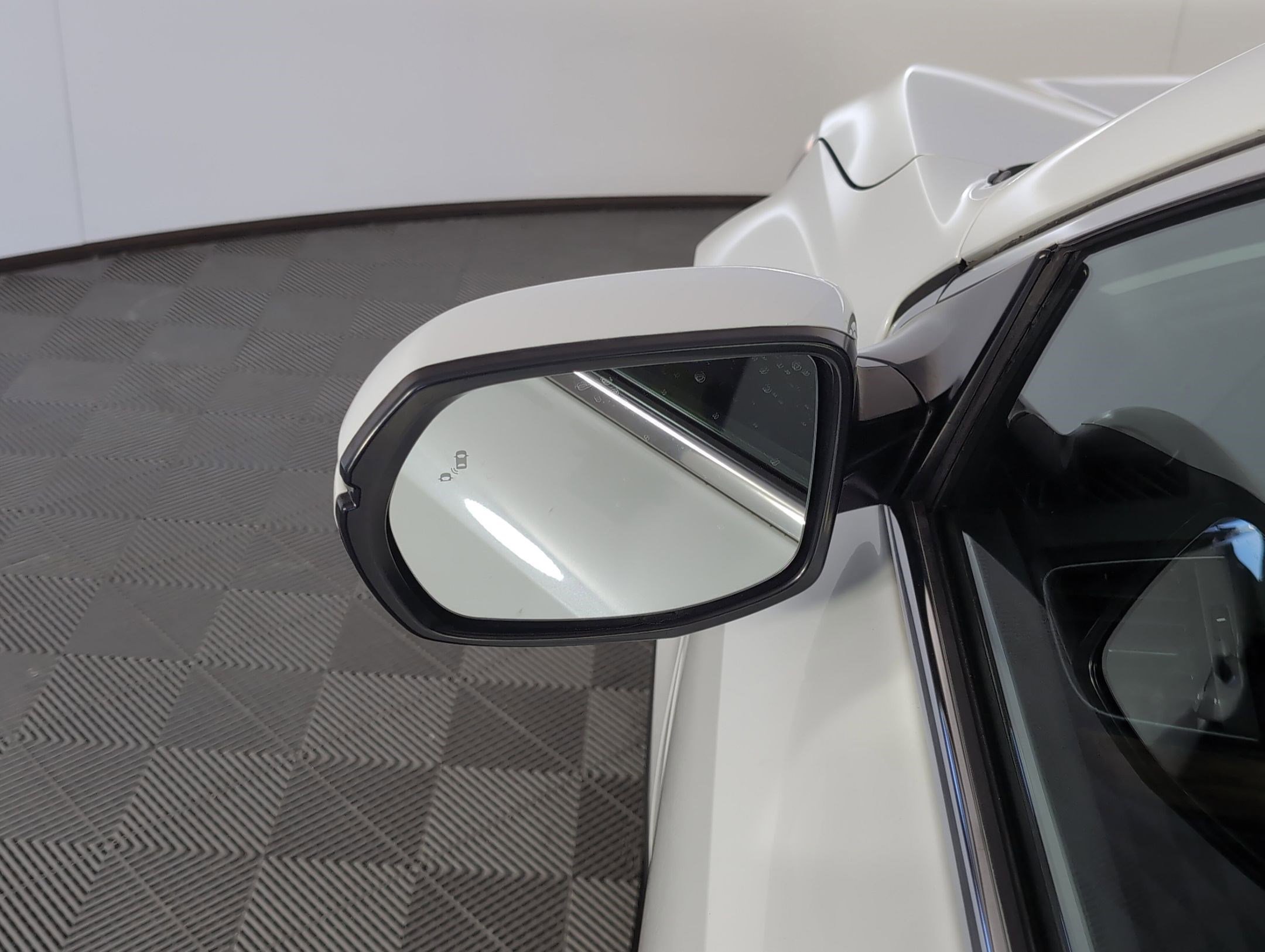 Used 2021 Honda CR-V EX image 17