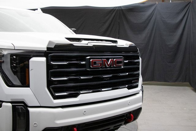Used 2024 GMC Sierra 3500 AT4 w/ AT4 Premium Plus Package image 3