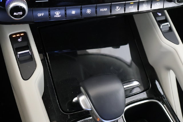 Used 2025 Kia Telluride S FWD image 27