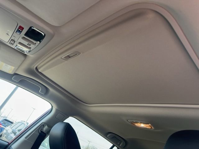 Used 2017 Subaru Outback 2.5i Limited image 14