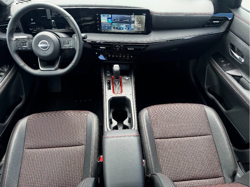 New 2025 Nissan Kicks SR w/ SR Premium Package image 10