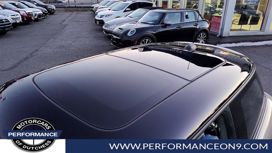 Used 2022 MINI Cooper S w/ Premium Package image 9