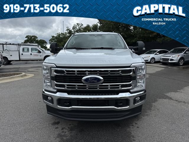 New 2025 Ford F350 XL w/ XL Chrome Package image 3