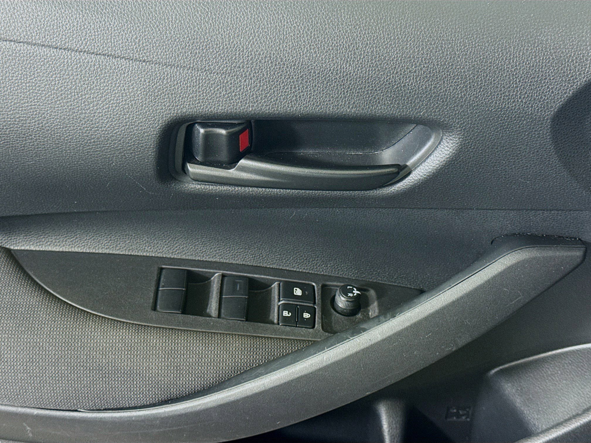 Used 2024 Toyota Corolla LE image 23