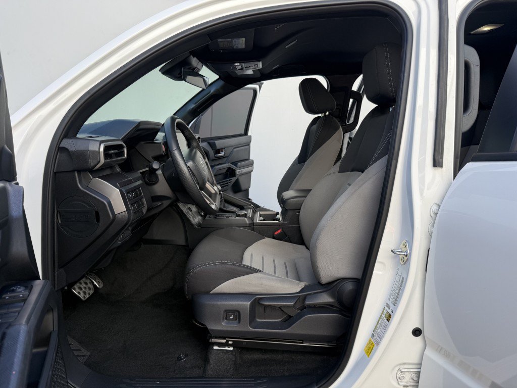Used 2025 Toyota Tacoma TRD Sport RWD image 10
